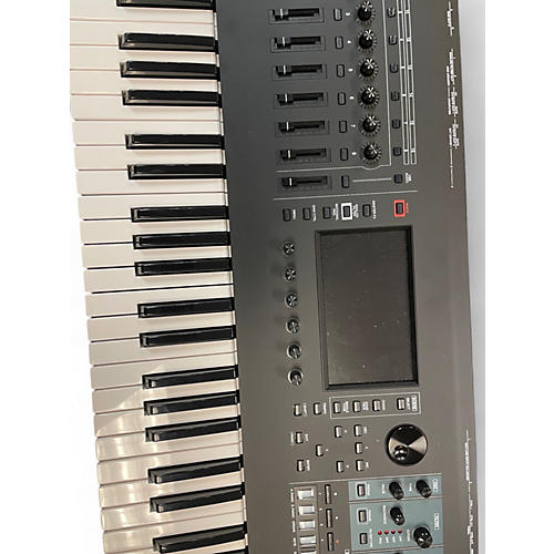 Used Roland Fantom 6 Keyboard Workstation