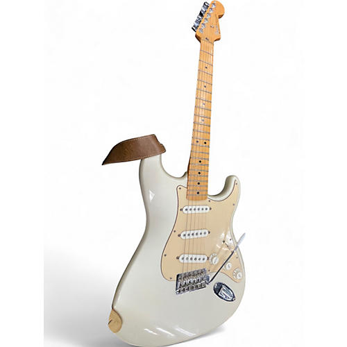 Used 2006 Fender 60th Anniversary Stratocaster Blizzard Pearl Solid Body Electric Guitar Blizzard Pearl