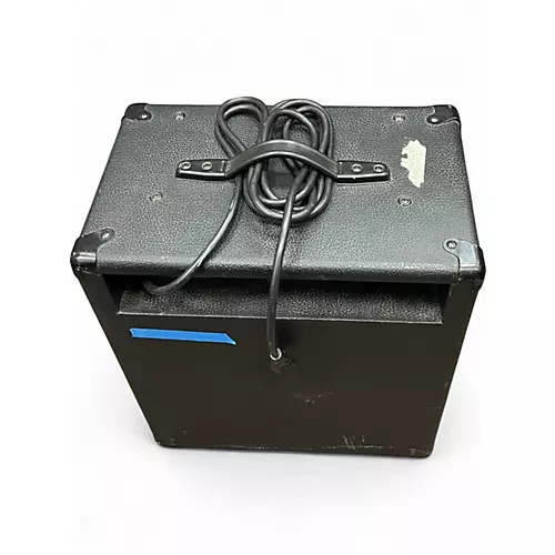 Used Fender bxr 25 Keyboard Amp