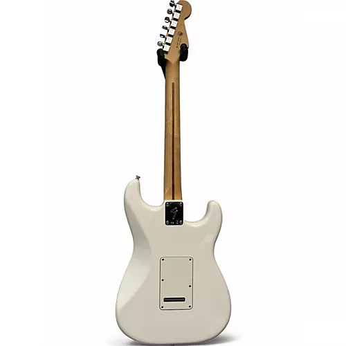 Used 2021 Fender Player Stratocaster White Solid Body Electric Guitar White