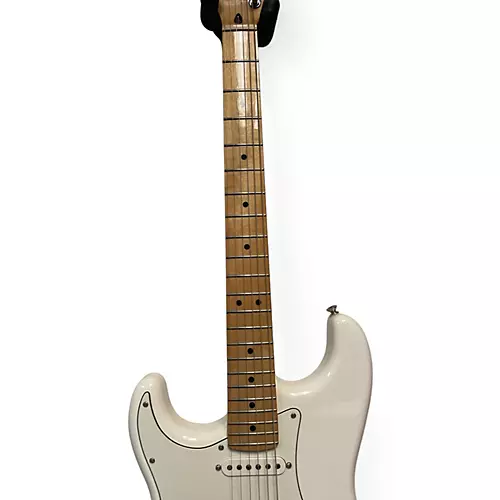 Used 2021 Fender Player Stratocaster White Solid Body Electric Guitar White