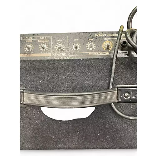 Used Roland KC-300 Keyboard Amp