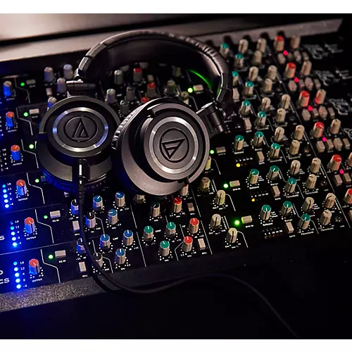 Audio-Technica ATH-M50x Closed-Back Studio Monitoring Headphones Black