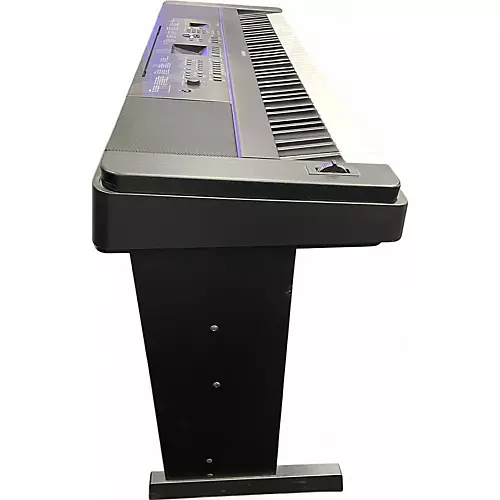 Used Yamaha DGX660B Portable Keyboard