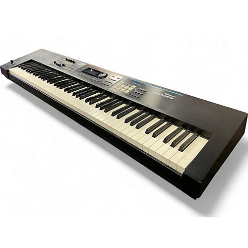 Used Roland JUNO DS88 Keyboard Workstation