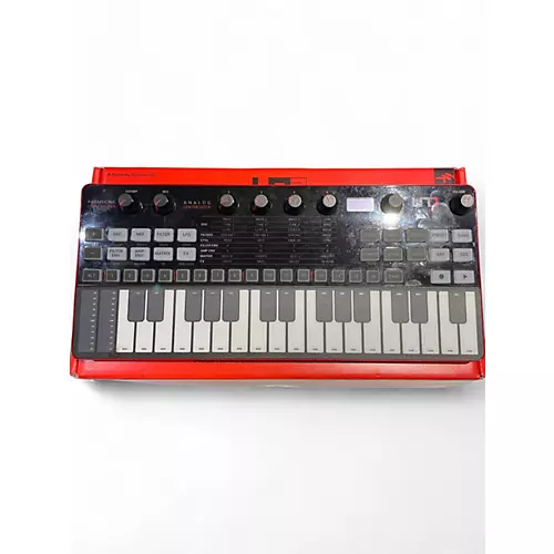 Used IK Multimedia UNO Synth Pro Synthesizer