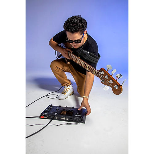 Zoom B6 Multi-Effects Processor for Bass Black