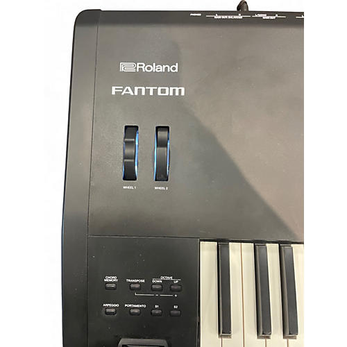 Used Roland Fantom 8 Keyboard Workstation