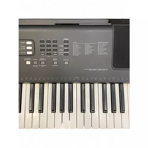 Used Yamaha PSREW300 76 Key Portable Keyboard