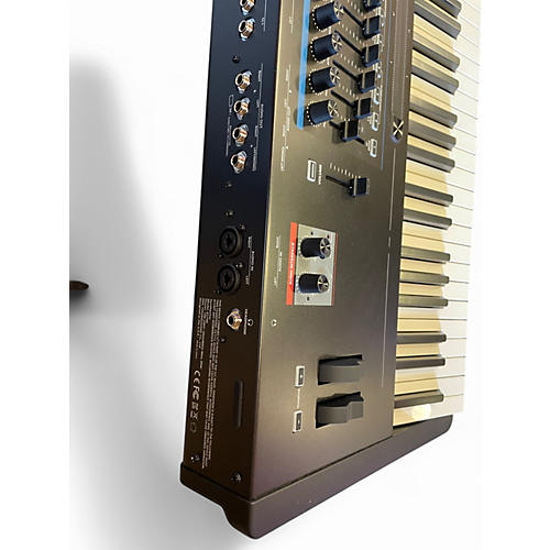 Used Kurzweil k2700 Keyboard Workstation