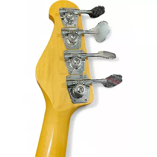 Used Yamaha bb200 Alpine White Electric Bass Guitar Alpine White