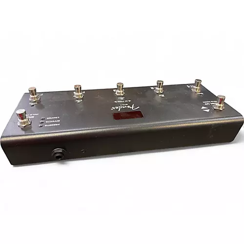 Used Fender GTX7 Pedal Board