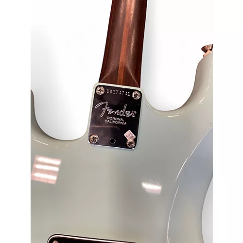 Used 2017 Fender American Professional Stratocaster with Rosewood Neck Daphne Blue Solid Body Electric Guitar Daphne Blue