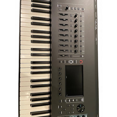 Used Roland Fantom 8 Keyboard Workstation