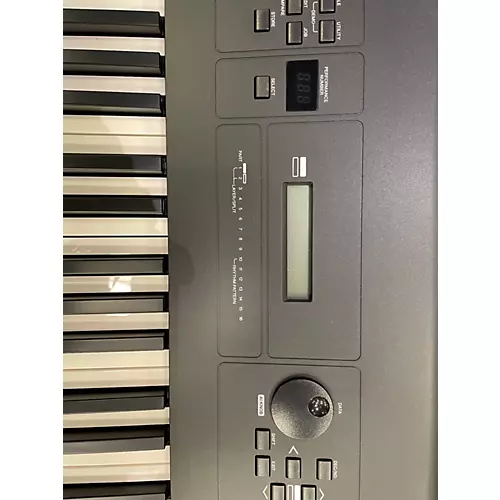 Used Yamaha MX88BK Synthesizer