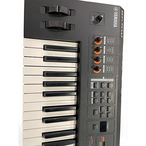 Used Yamaha MX49 49 Key Keyboard Workstation