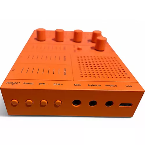 Used Yamaha seqtrak Synthesizer