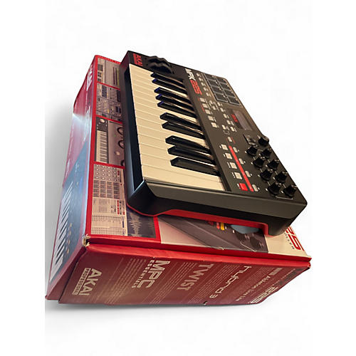 Used Akai Professional MPK225 25-Key MIDI Controller
