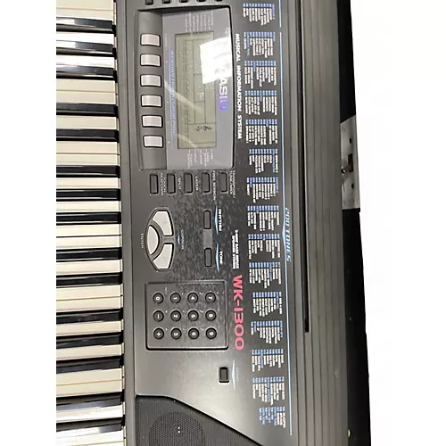 Used Casio wk-1300 Portable Keyboard