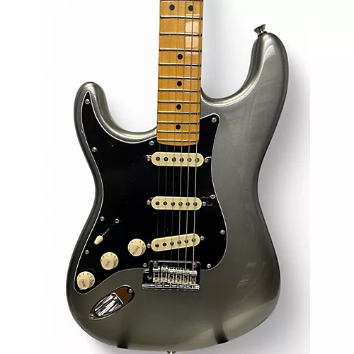 Used Fender American Professional II Stratocaster LH Metallic Silver Electric Guitar Metallic Silver