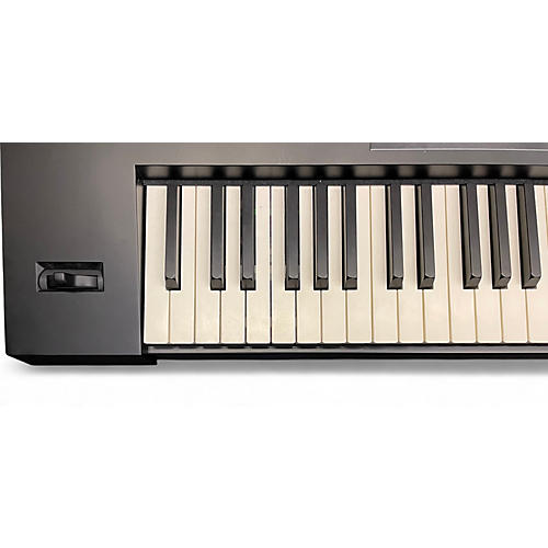 Used Roland JUNO DS88 Keyboard Workstation