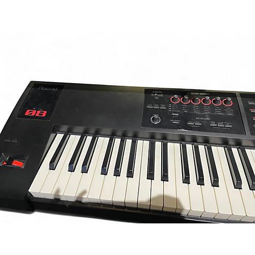 Used Roland FA08 Keyboard Workstation