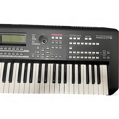 Used Yamaha MOXF6 61 Key Keyboard Workstation