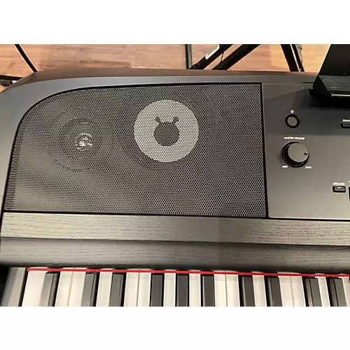 Used Yamaha DGX670