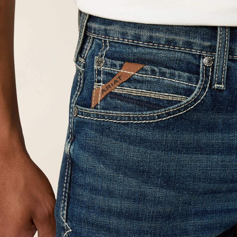 M7 Slim Toro Straight Jean