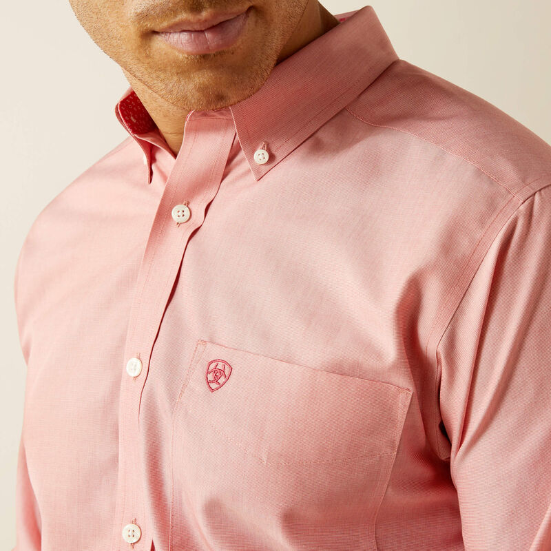 Wrinkle Free Solid Fitted Shirt