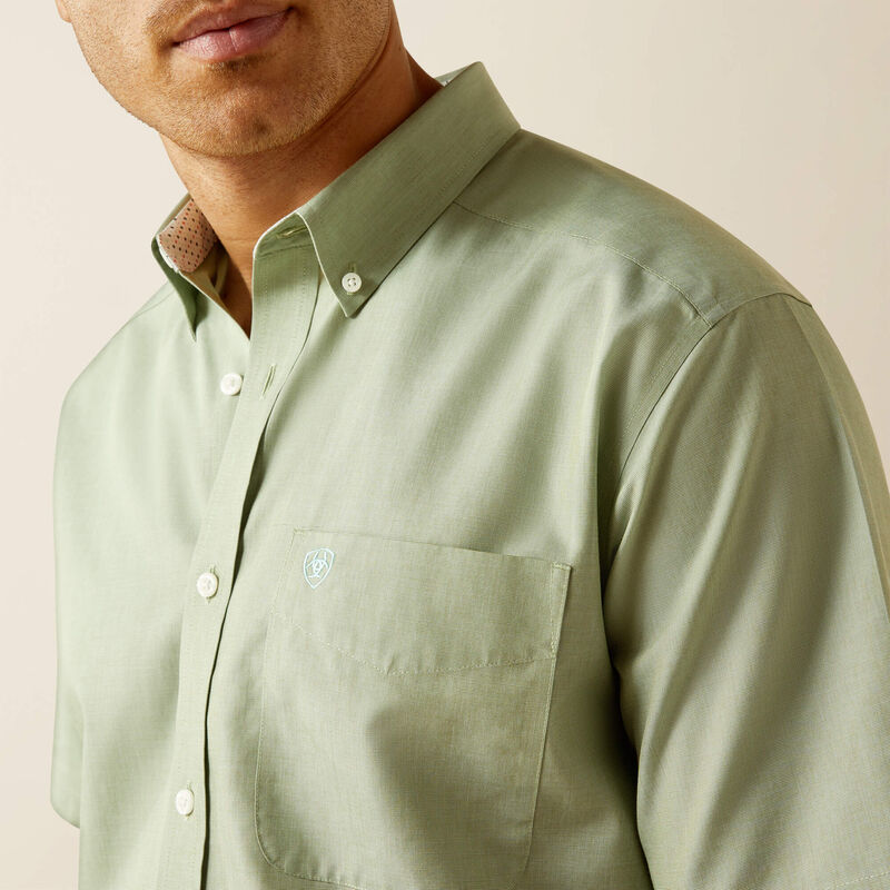 Wrinkle Free Solid Classic Fit Shirt