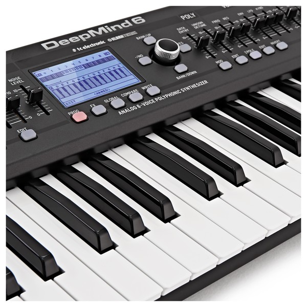 Behringer Deepmind 6 Synthesizer