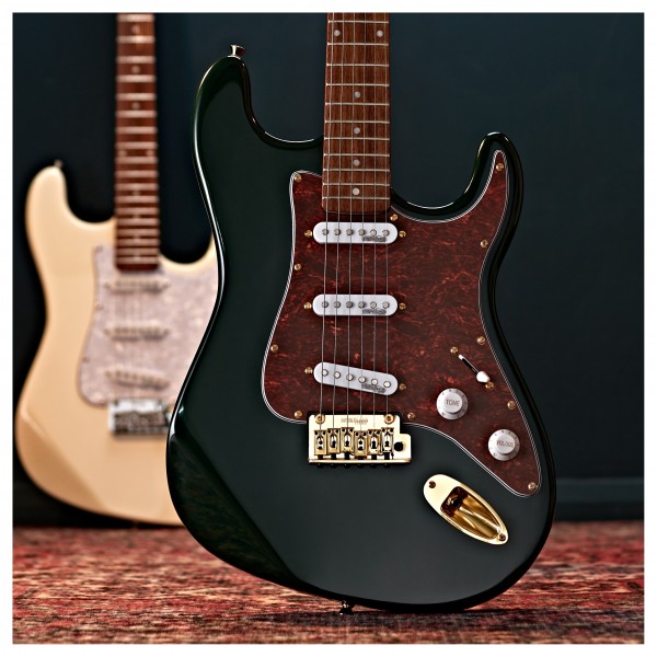 LA Select Legacy Electric Guitar Green, 15W Guitar Amp & Accessory Pack