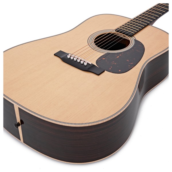 Martin D-28 Modern Deluxe