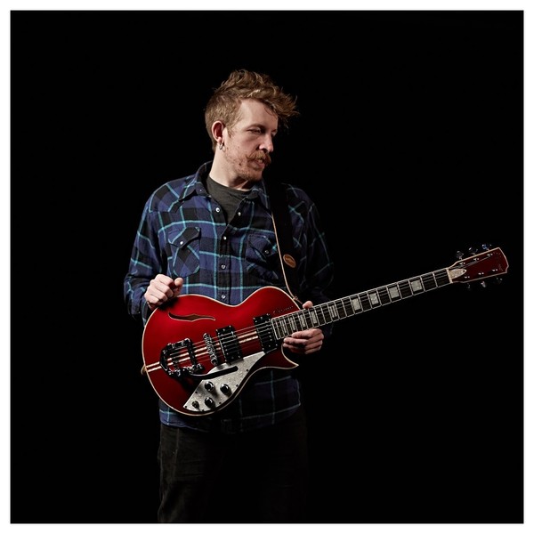 Hartwood Speedway Vibrato Electric Guitar, Lipstick Red