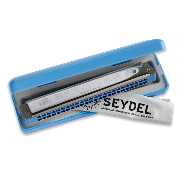 Seydel Skydiver Tremolo Harmonica, D