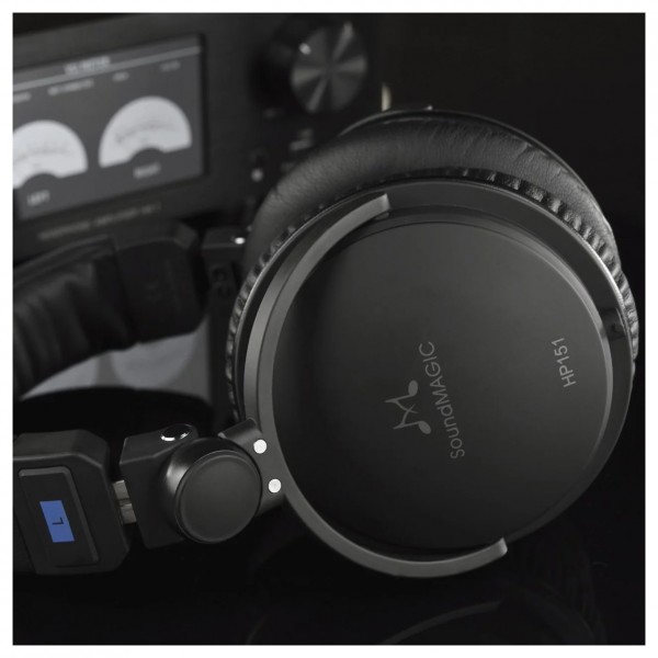 SoundMAGIC HP151 Closed Back Headphones with Detachable Cable