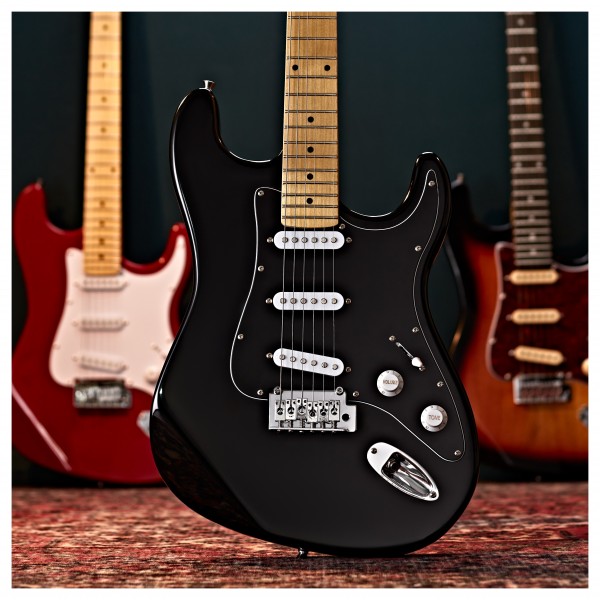 LA Select Electric Guitar Black, 15W Guitar Amp & Accessory Pack