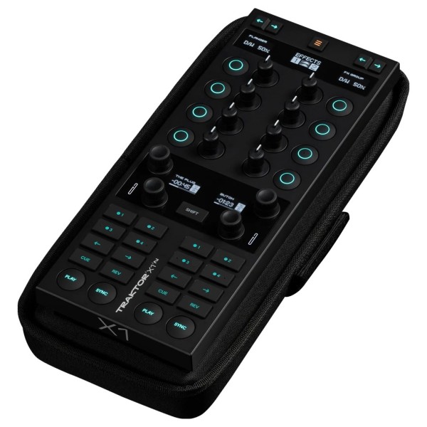Native Instruments Traktor X1 MK3 With Traktor Modular Bag