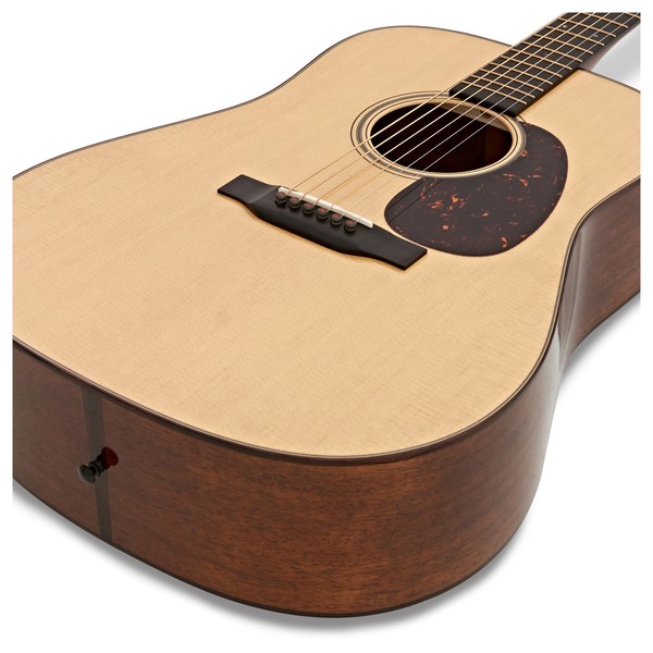 Martin D-18 Modern Deluxe