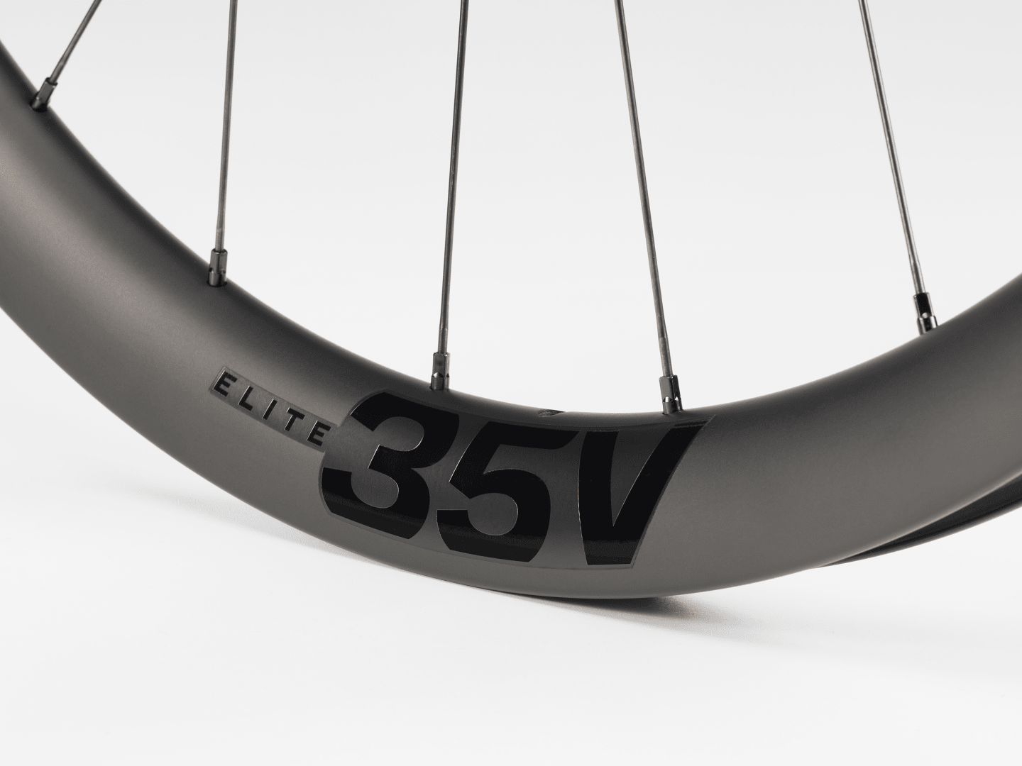 Bontrager Aeolus Elite 35V TLR Disc Road Wheel