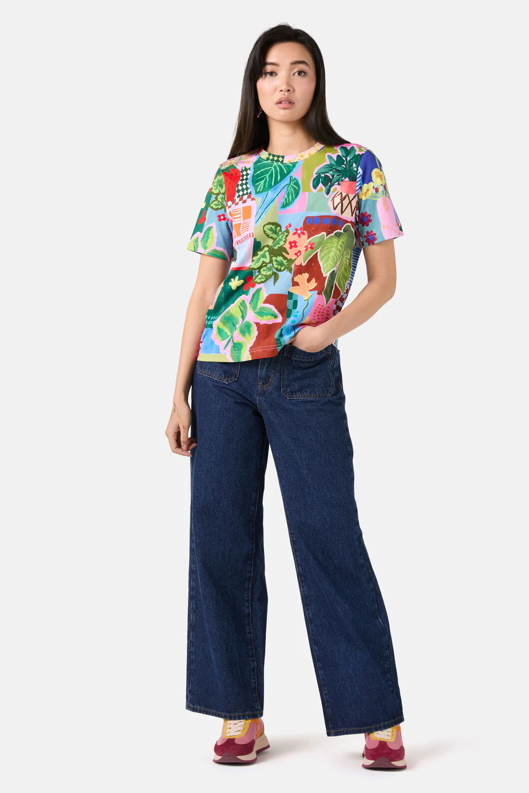 Windowsill Classic Tee