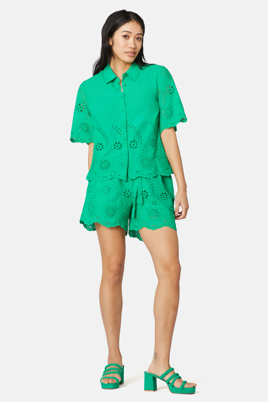 Susie Anglaise Short