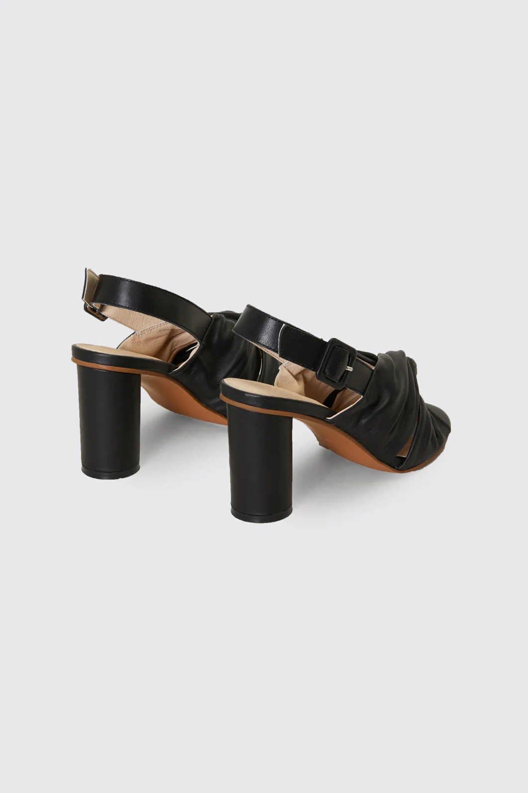 Twist Front Heel