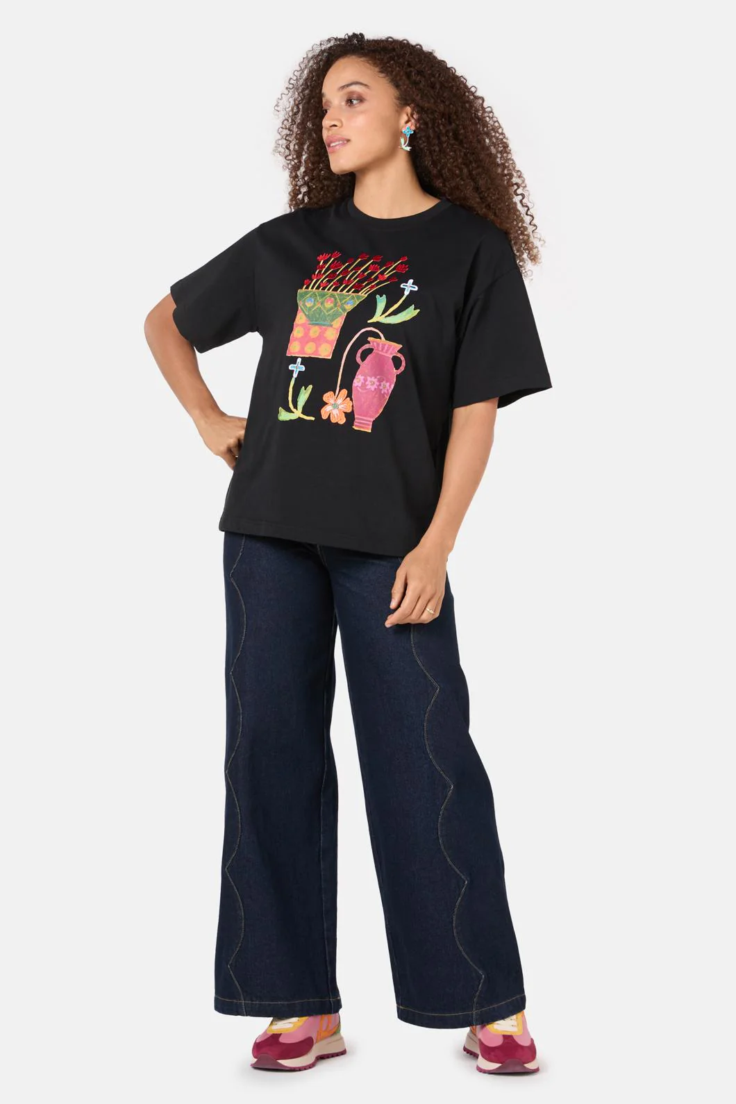Amphora Placement Oversized Tee