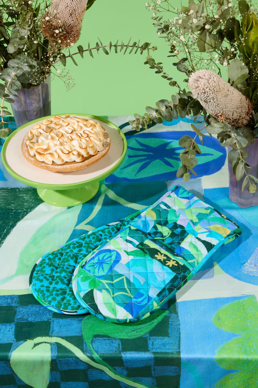 Leaves Oven Mitt