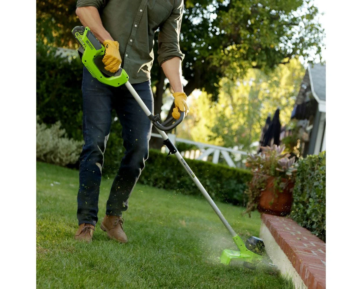 40V 12 Cordless Battery String Trimmer, 550 CFM Blower & 24 Hedge Trimmer Combo Kit w/ 2.0 Ah Battery & Charger