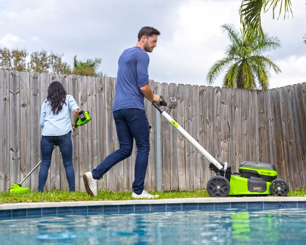 48V (2x24V) 21 Cordless Battery Self-Propelled Lawn Mower w/ (4) 4.0Ah USB Batteries & (2) Dual Port Chargers