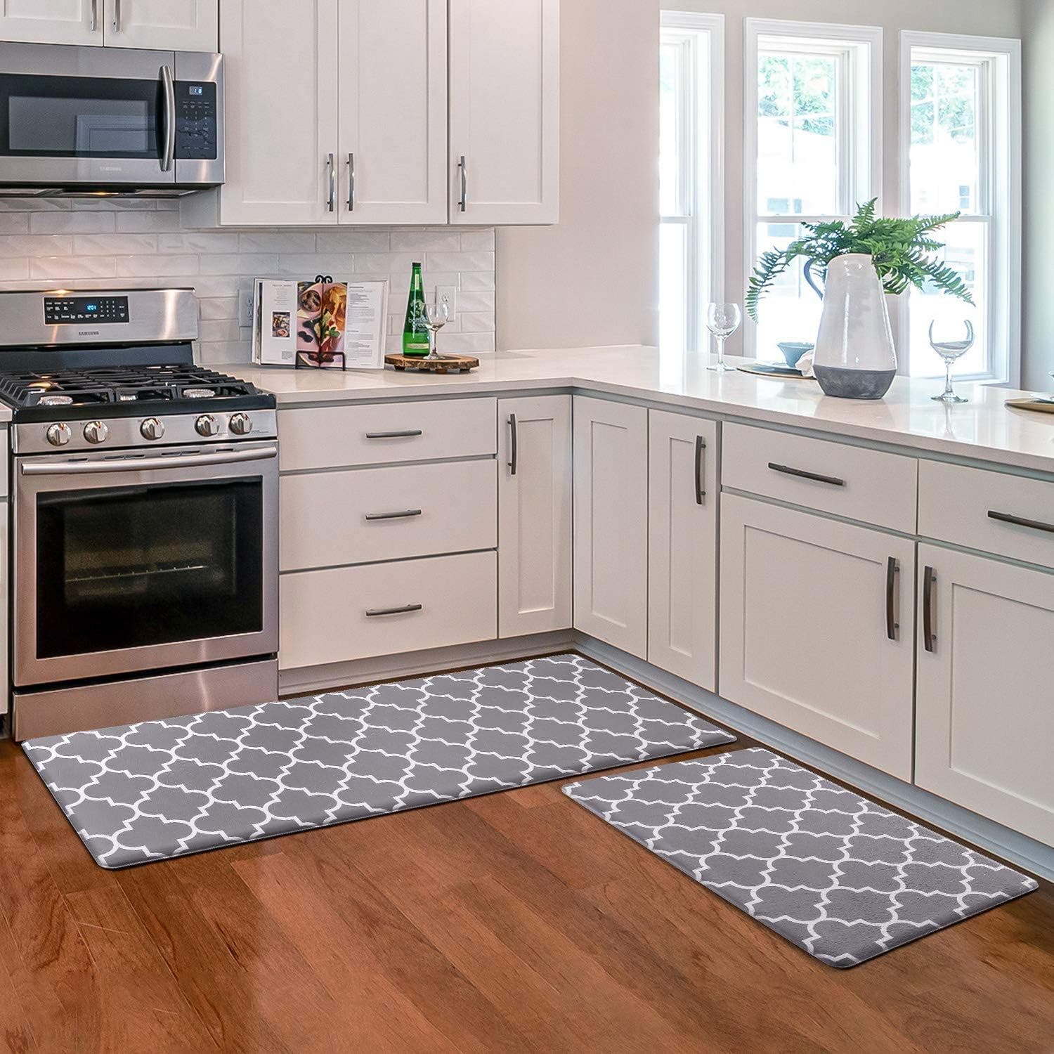 Carla Home Vikus 2Pc Clover Design Non-Slip Waterproof Kitchen Floor Mats