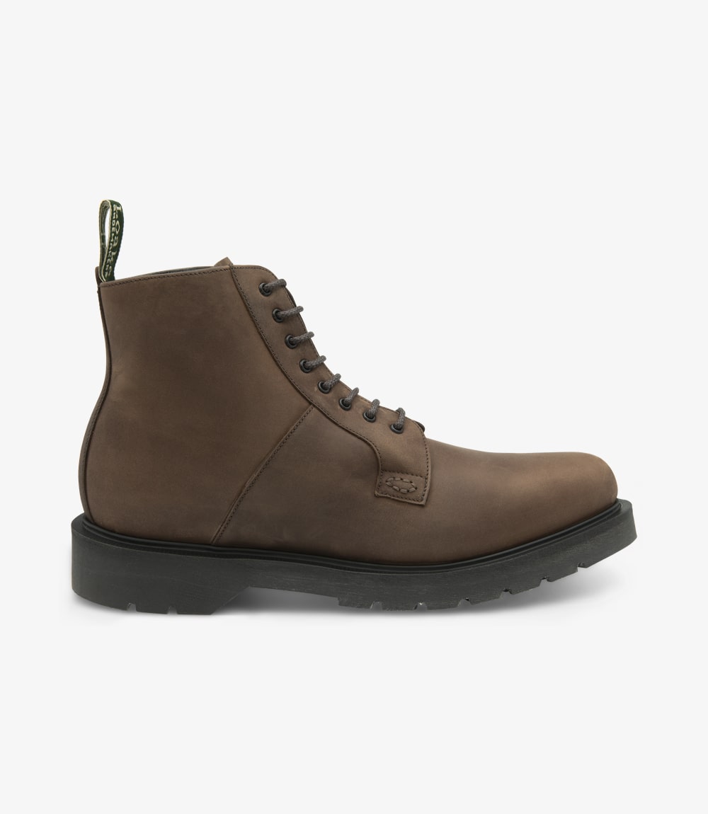Loake Niro